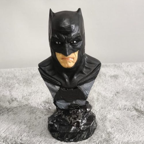 Busto Batman Robert Pattinson (1)